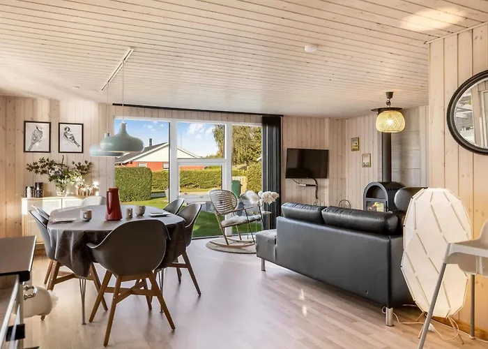 Ali - 500m From The Sea By Interhome *